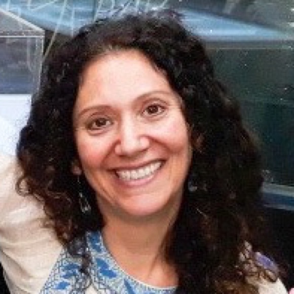 Meet your Posher, Beth - Picture 1 of 1